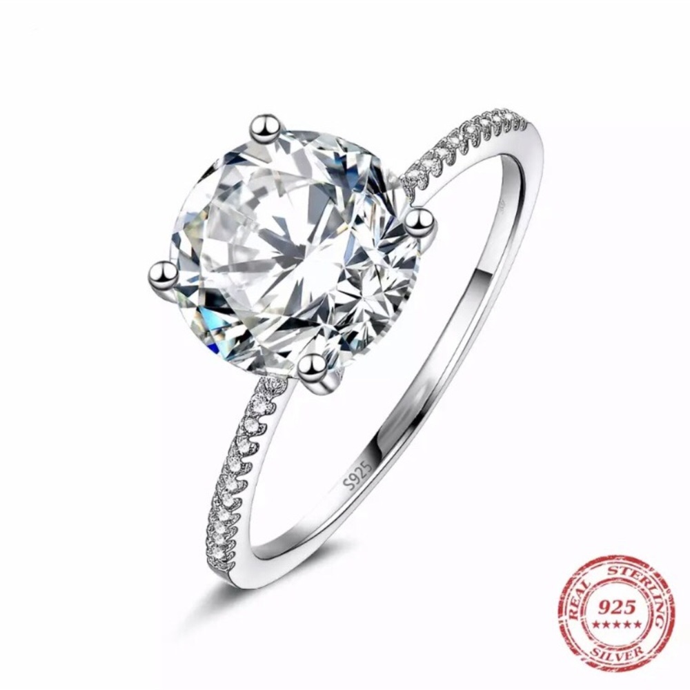 Gorgeous Sterling Silver CZ ring